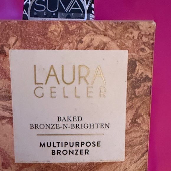 Laura Geller Baked Bronze-N-Brighten in Tan and Brown - Picture 2 of 4